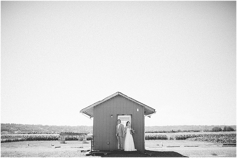 Noah Molly Wallace Thomas Family Farm Wedding Snohomish Washington Jasmine Nicole Photography -444