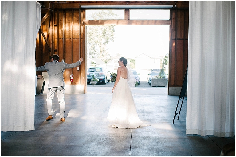 Noah Molly Wallace Thomas Family Farm Wedding Snohomish Washington Jasmine Nicole Photography -990