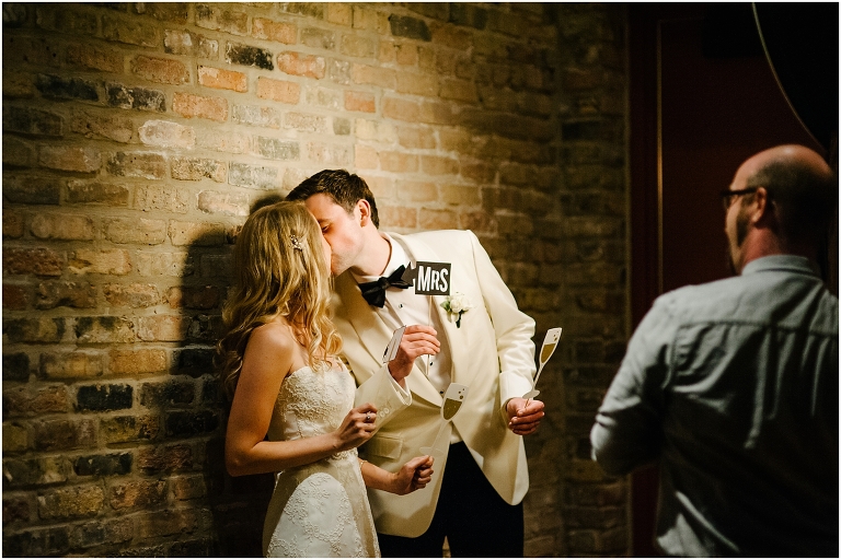 Stephen Kelsey City Winery Wedding West Loop Chicago Art Institute Chicago Garden Jasmine Nicole Photography -159