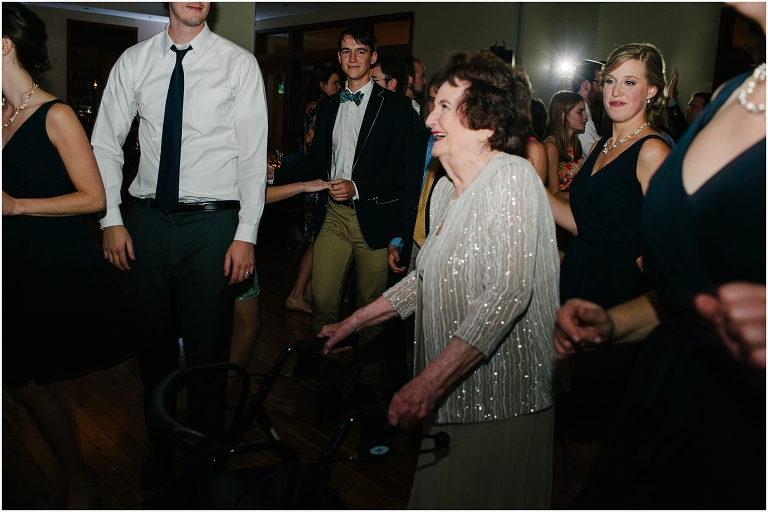 kaitlin-elijah-oak-park-chicago-wedding-photography-jasmine-nicole-photography-127