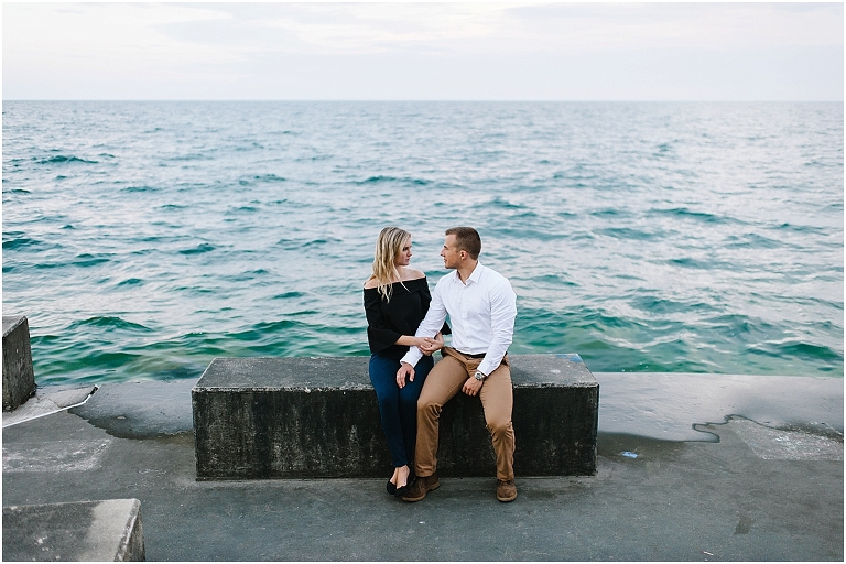 chicago-promontory-point-engagement-photography-jasmine-nicole-photo-67